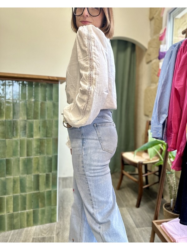 Jeans avec fleurs brodées ROXANE